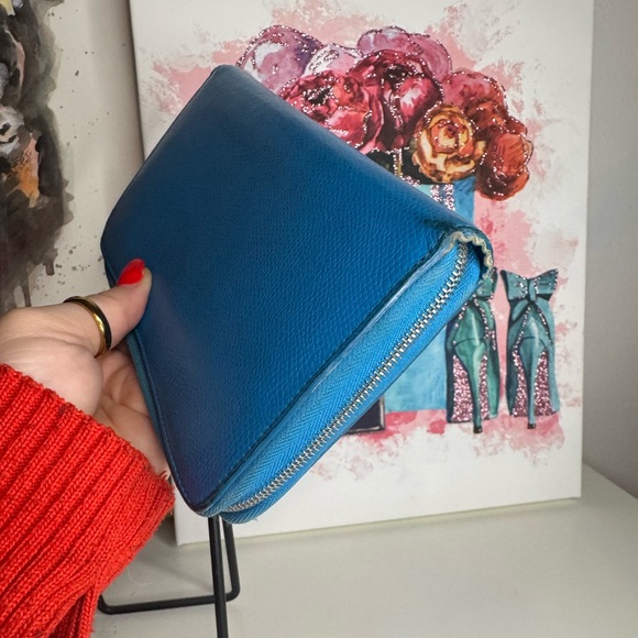 GUC Authentic Celine Zippy Wallet - Picture 4 of 9